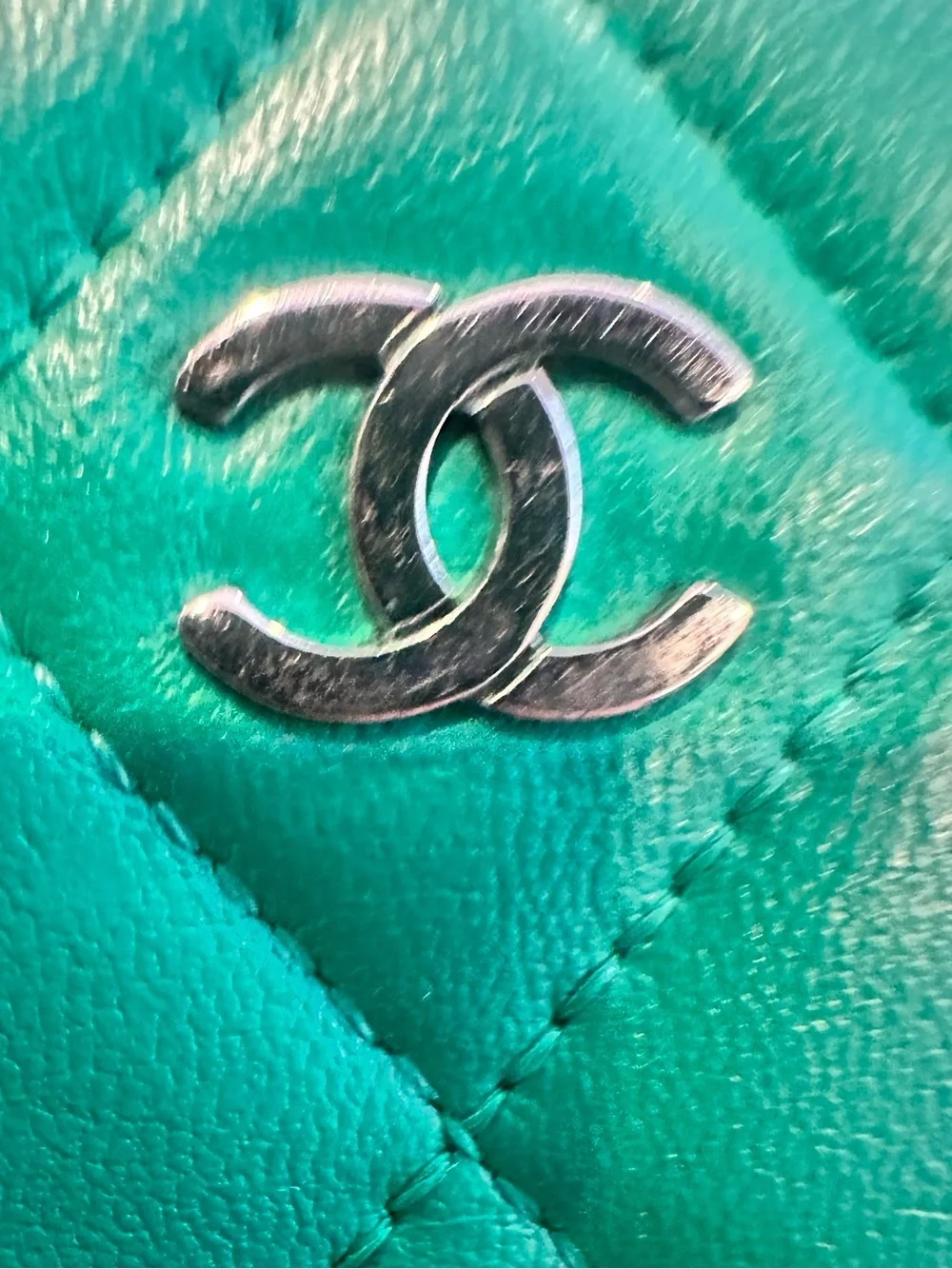 CHANEL guc quilted